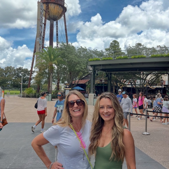 Meet your Posher, Kim - Picture 7 of 9